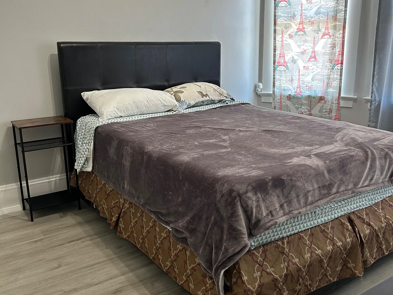 4 bed, 1.0 bath, 1500 sqft, $1,343 — Photo 2