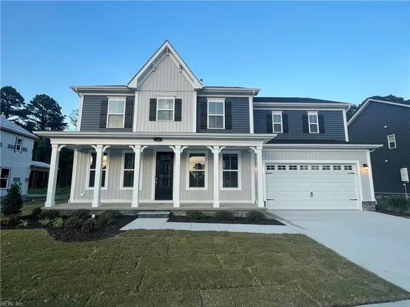 110 Everclear Dr, Suffolk, VA 23435