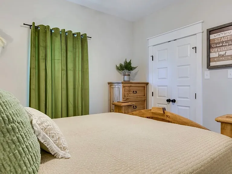 2303 W Beauregard Ave #A — Photo 26