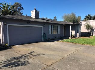 1450 S Wright Rd, Santa Rosa, CA 95407