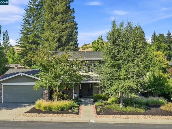 3960 Campolindo Dr, Moraga, CA 94556