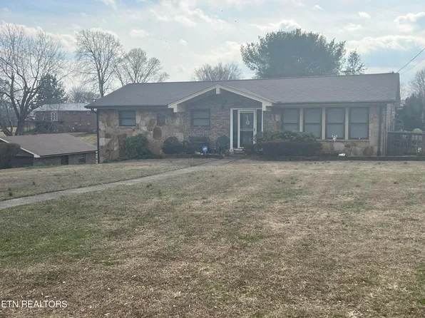 1231 Calloway Cir, Lenoir City, TN 37772