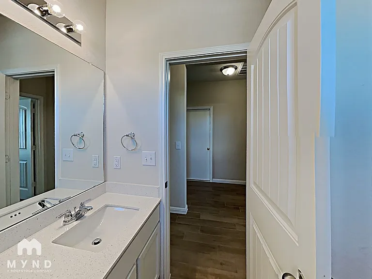 2444 Lobo Landing Cv — Photo 24