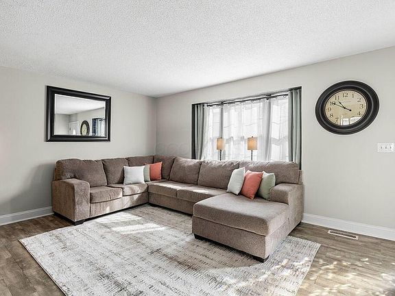 4th image of 7631 Flynnway Dr #137