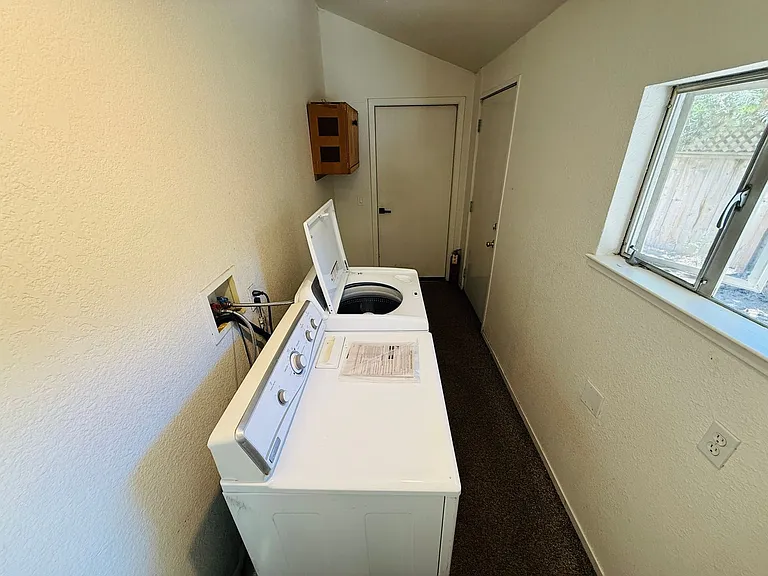 1222 Jobs Peak Dr — Photo 31