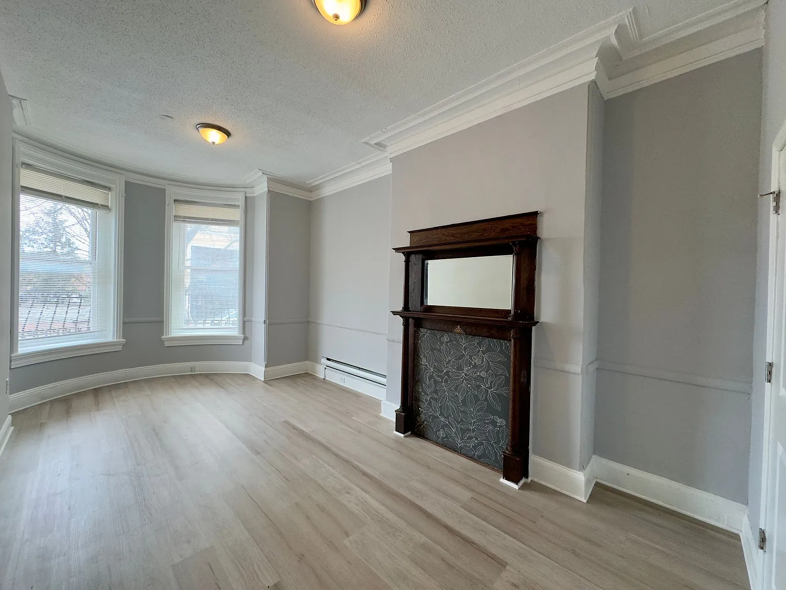 For Rent: Urban Luxury at 914 N. Charles St Your City Lifestyle Awaits! — Photo 4