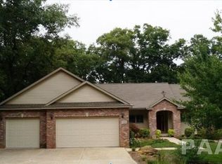 7316 S Ridgebrook Dr, Mapleton, IL 61547