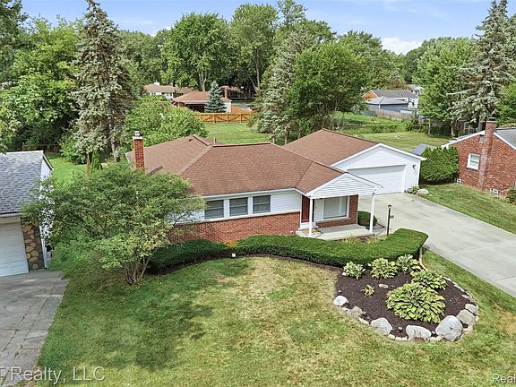 4th image of 37155 Jordan St