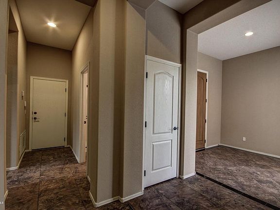 5th image of 4904 E Palm Beach Dr
