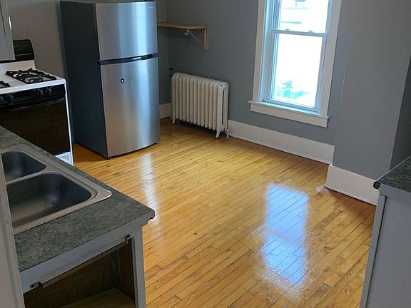 2nd image of 1026 E Main St #1026A