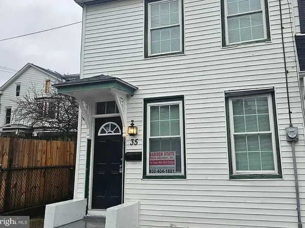 35 Paxson St, Mount Holly, NJ 08060