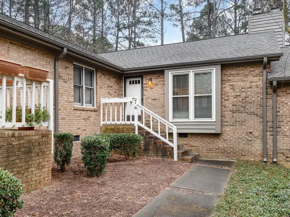 300 W Woodcroft Pkwy APT 21B, Durham, NC 27713