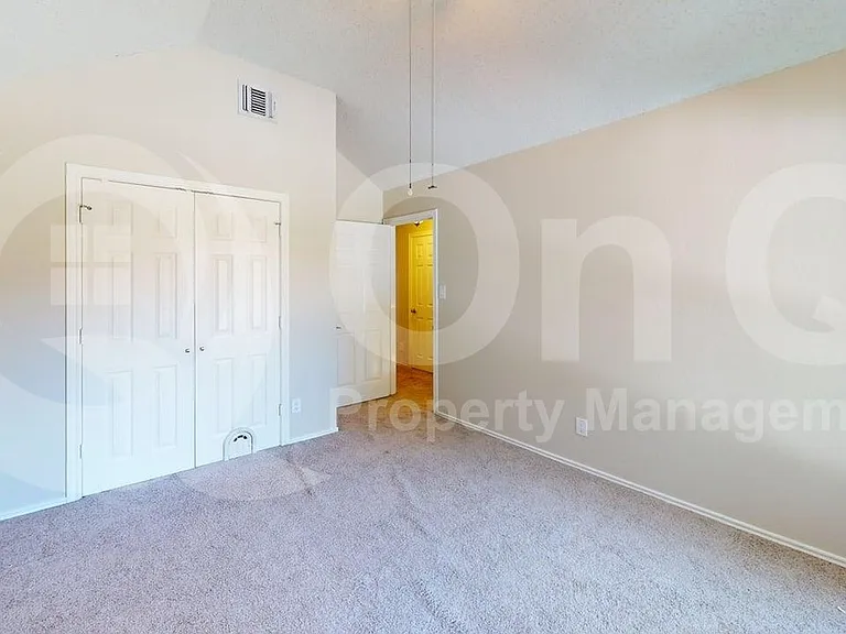 2209 Meadowstone Dr — Photo 19
