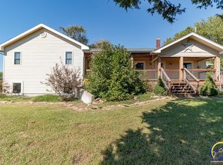 6840 SE 89th St, Berryton, KS 66409