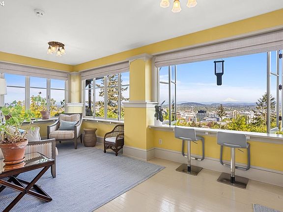 4th image of 1960 SW 16th Ave