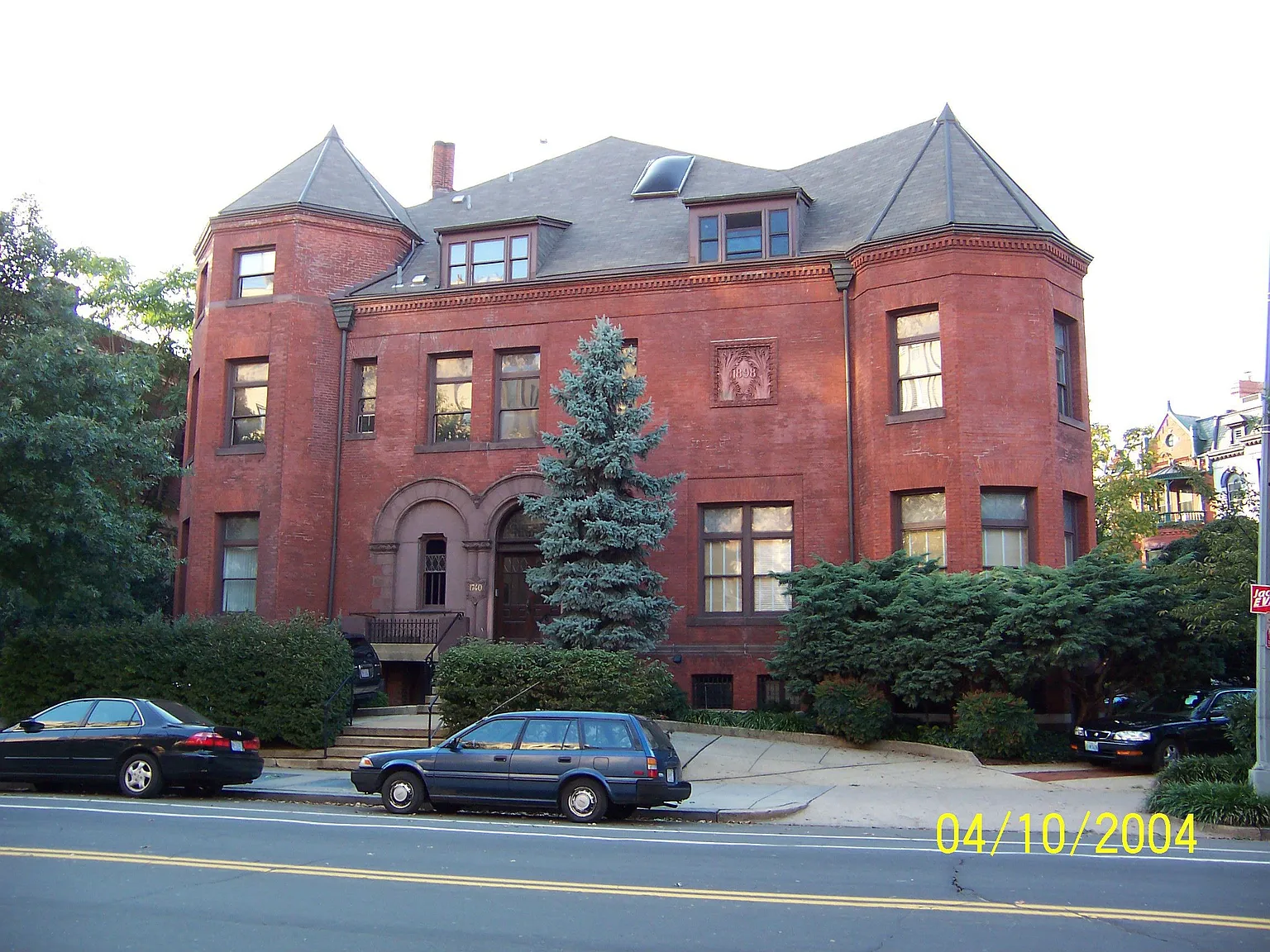 1740 New Hampshire Ave NW APT Nhe photo 1