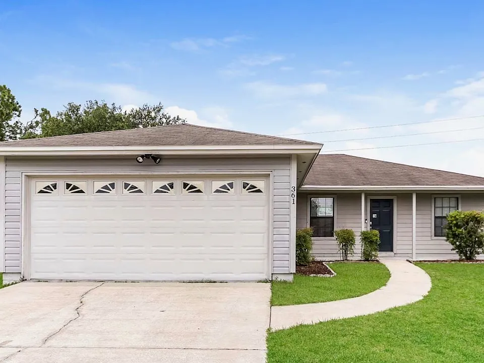 11530 Broad Leaf Dr