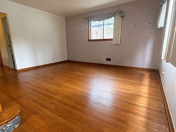 5th image of 10834 S Keeler Ave