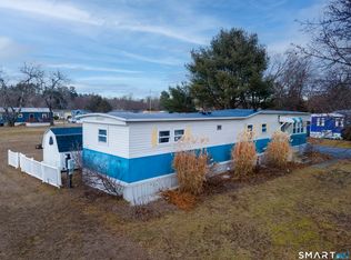 67 Breezy Ln, Thompson, CT 06277