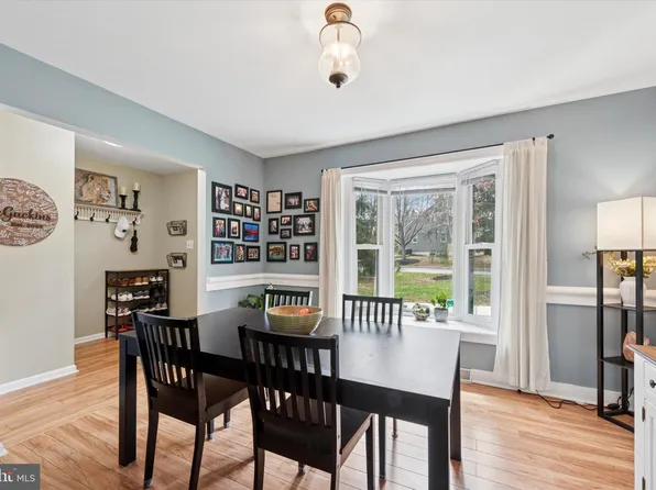 903 Whitehall Ct, Chester Springs, PA 19425