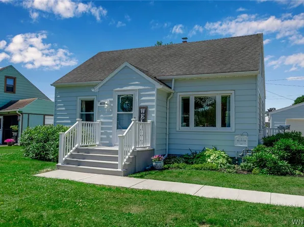 4628 Morgan Pkwy, Hamburg, NY 14075