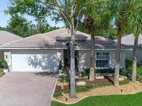 3rd image of 8262 Duomo Cir