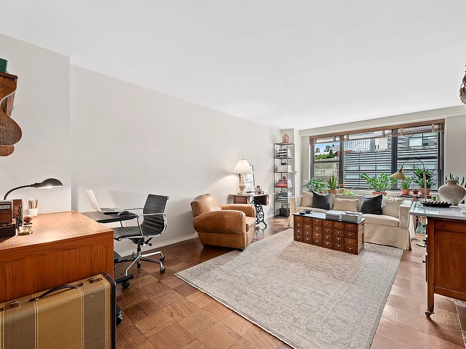 1st image of 7 E 14th St APT 917