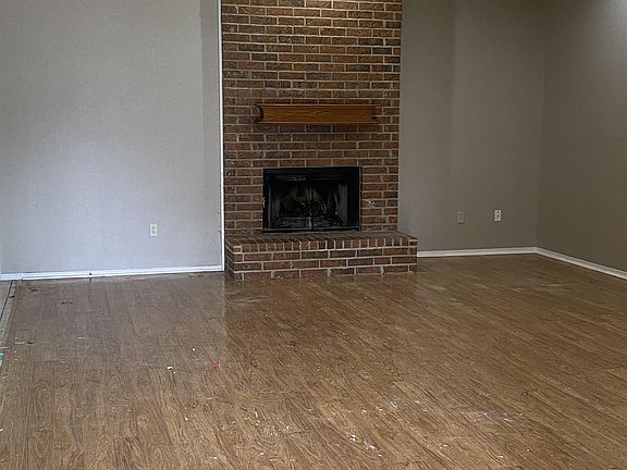 2nd image of 1719 Craig Blvd