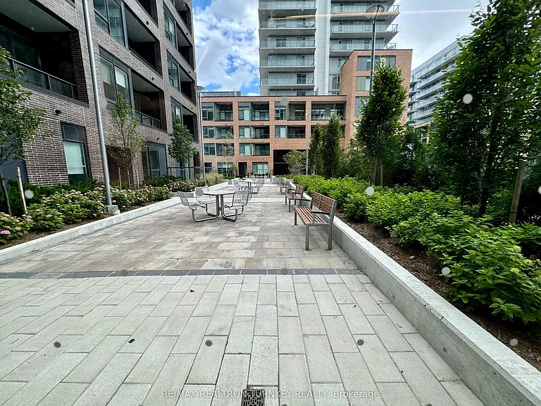 185 Deerfield Rd #18 — Photo 39