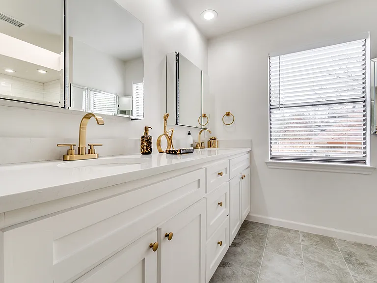 9130 Valley Chapel Ln — Photo 24