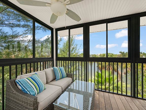 5th image of 1394 Middle Gulf Dr Unit C