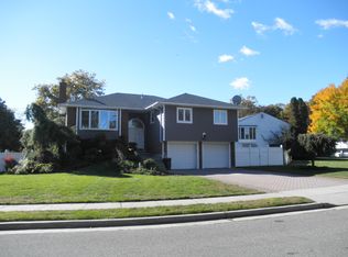 2 Dunhill Rd., Manhasset hills, NY 11040
