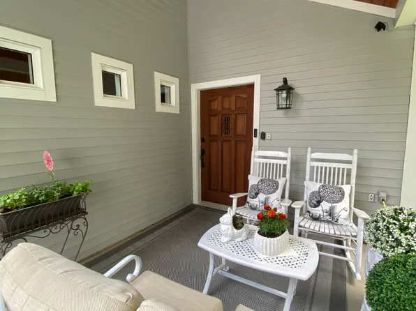 350 W Hill Rd, Killington, VT 05751
