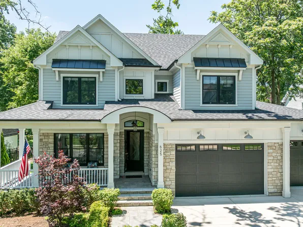 625 N Loomis St, Naperville, IL 60563
