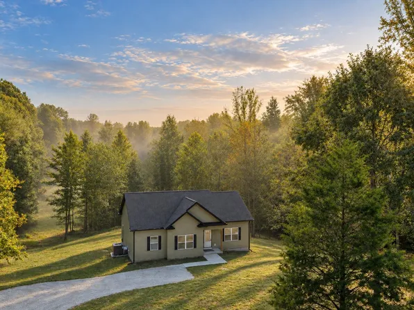 1026 Promise Land Rd, Charlotte, TN 37036