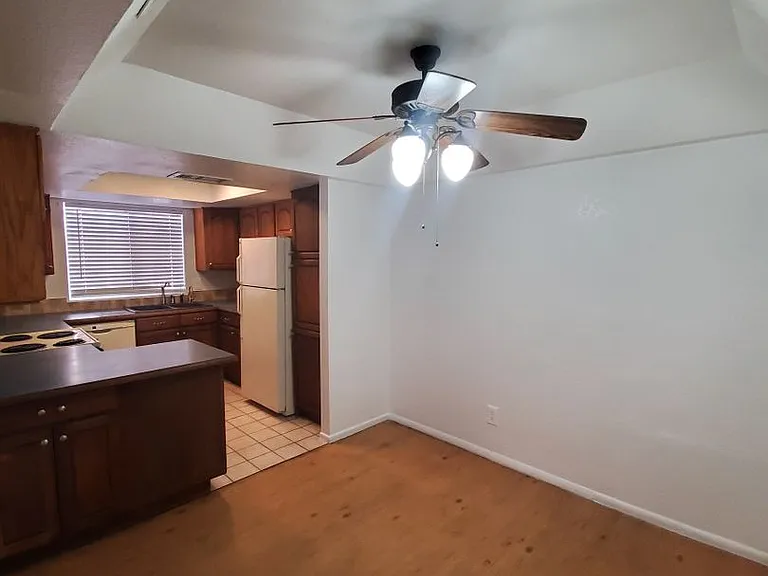 839 S Westwood St #180 — Photo 11