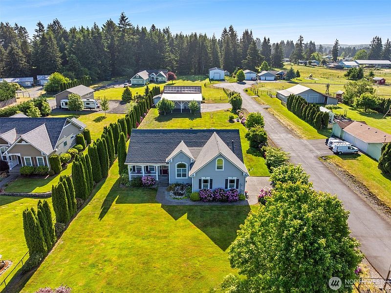 2nd image of 18442 Apricot Street SW