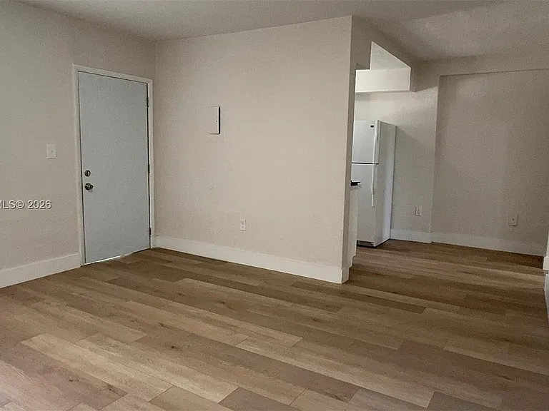 805 W 30th St #10 — Photo 10