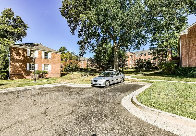 2603 Arlington Blvd #102 — Photo 22