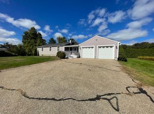 618 Pleasant St, Paxton, MA 01612
