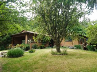 6800 Oak Hill Rd, Roseburg, OR 97471
