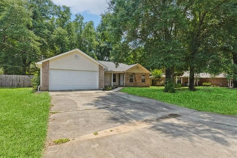 1st image of 4812 Acorn Dr