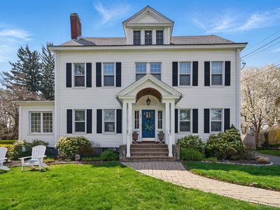97 Quaker Lane North, West Hartford, CT, 06119