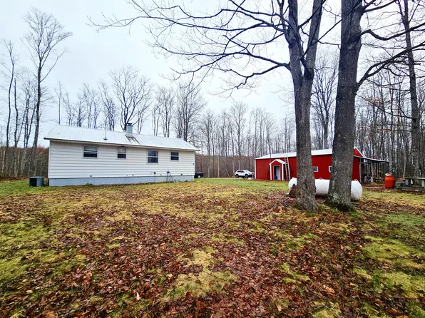 W17867 S Curtis Rd, Germfask, MI 49836