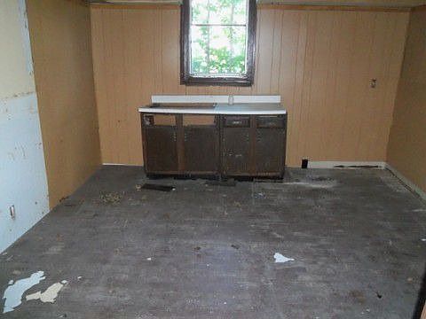 1st image of 5045 Thrush Ave
