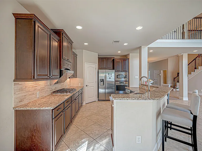 12604 Floral Park Ln — Photo 16