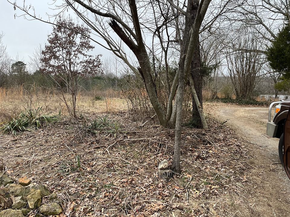 2nd image of 5904 Davis Hollow Rd