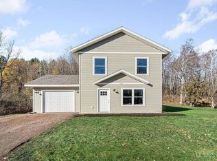429 E New York St, Ishpeming, MI 49849