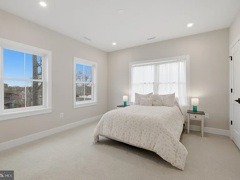 1304 Gahant Rd — Photo 28