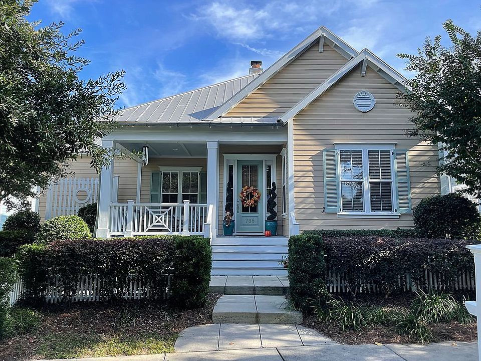1st image of 705 Woodland Forest Ct